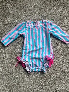 Rufflebutts NWOT 6/12